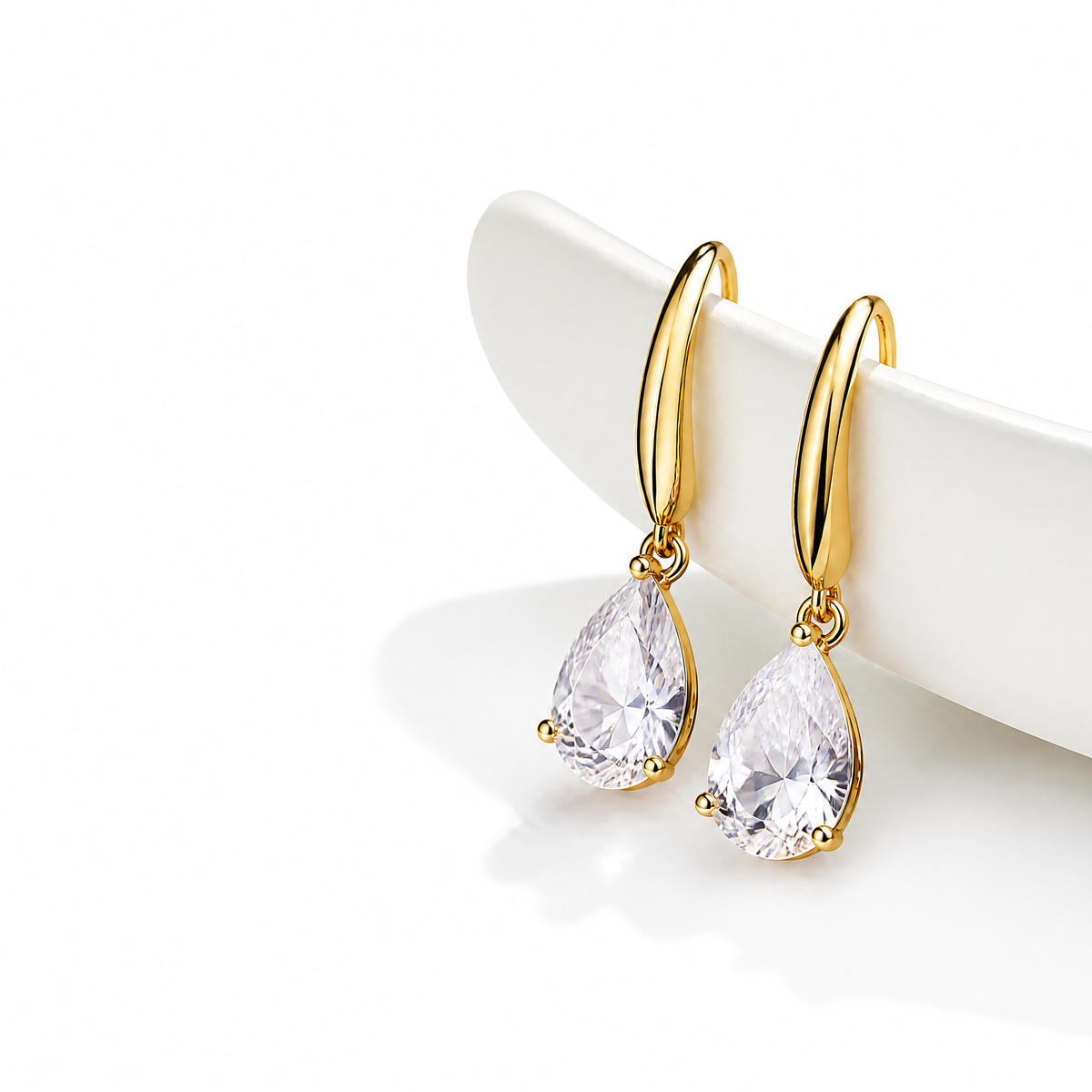 𝒗𝒐𝒒𝒛𝒆𝒎𝒙™ Lucent Drop Earrings